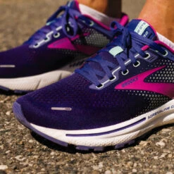 Brooks Adrenaline GTS 22 -Lowa Verkaufsgeschäft 3460620038 10